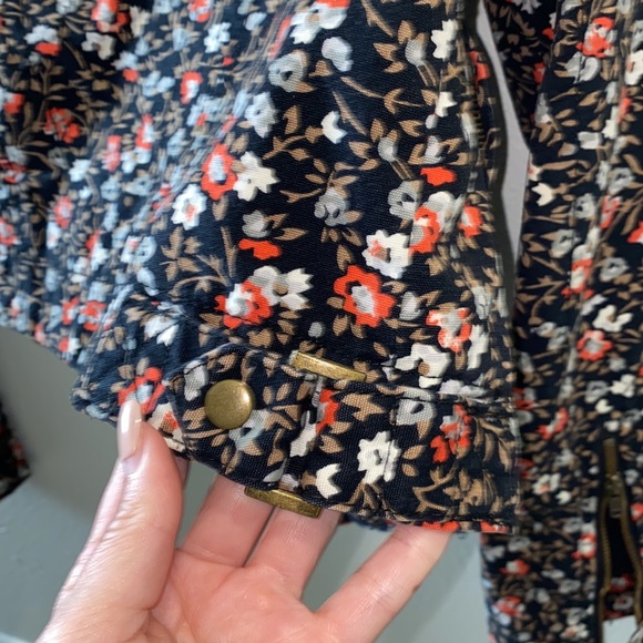 HEI HEI Anthropologie Floral Cropped Tinsley Bomber Jacket - Picture 7 of 7